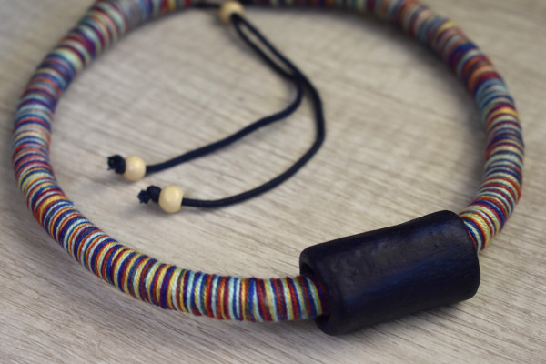 Natural fiber necklace custom made in Brazil